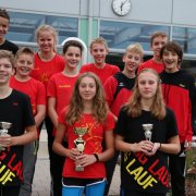 Die elf Wettkampfschwimmer der Schwimmgemeinschaft Lauf waren auch zum Saisonauftakt bereits erfolgreich mit drei Podestplätzen in der Mehrkampfwertung des Cabriosol Cup in Pegnitz